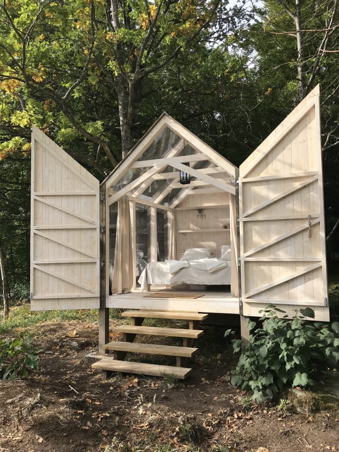 The Glass Cabin inviting nature inside